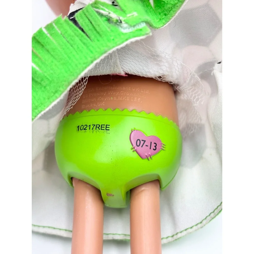 Lalaloopsy Soccer Doll Pink Hair Soccer Ball Skirt MGA Entertainment 2015 07-13